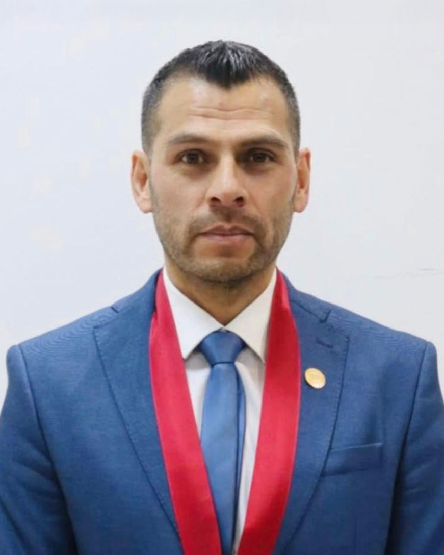 M.V. Ricardo Cornejo Ballón